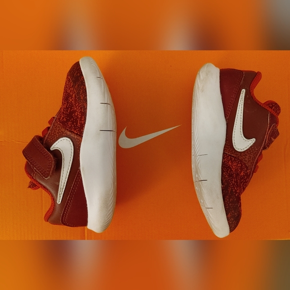 💢VGUC BOYS NIKE RUNNERS - Picture 9 of 15